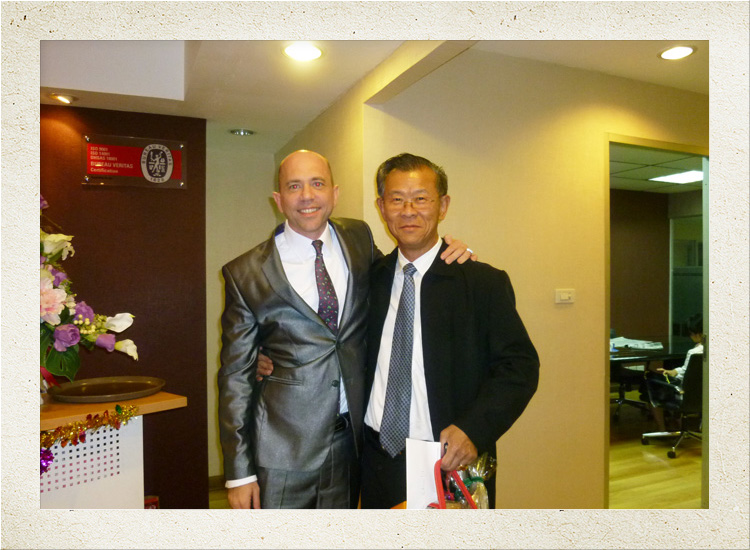 Khun Chavalit (former Director General of The Customs Department) visited our office