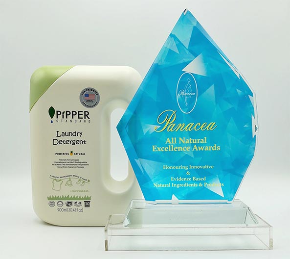2018 All Natural Excellence Awards at the Panacea Natural Products Expo in Mumbai, India.